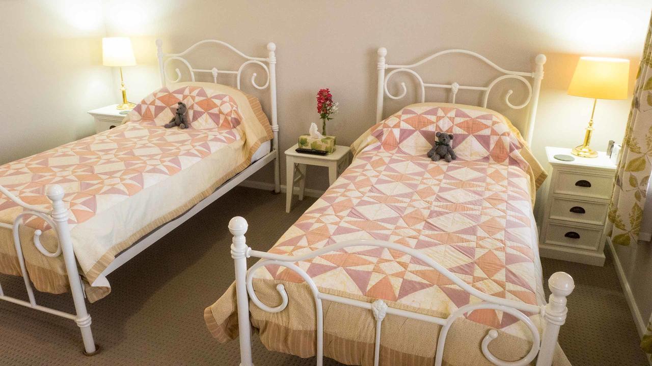 والارو Rezare House Bed & Breakfast المظهر الخارجي الصورة