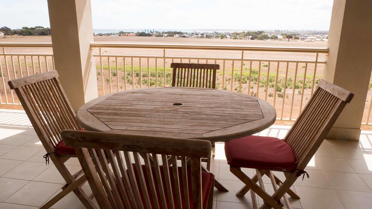 والارو Rezare House Bed & Breakfast المظهر الخارجي الصورة