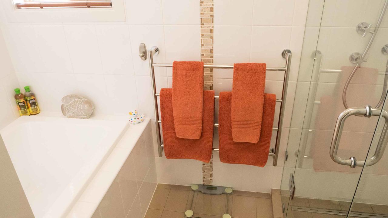 والارو Rezare House Bed & Breakfast المظهر الخارجي الصورة